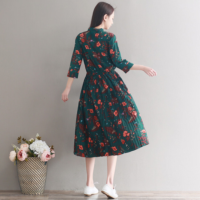 小花柄のプリーツワンピース プリーツワンピース 花柄 レトロ レディース 10代 代 30代 アラサー Aライン カジュアル ハイウエスト ウエストマーク 脚長効果 シフォン 膝丈 膝下丈 七分丈 リボン フレア グリーン S M L Xl 2xl Rb Z07 Redbell