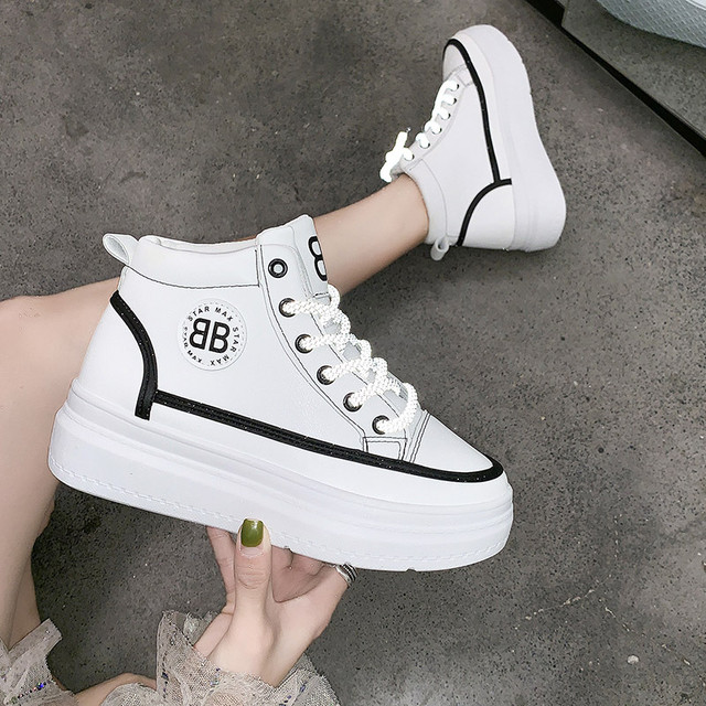 売れ行き絶好調 今爆発的人気の厚底スニーカー レディースファッション Syuism