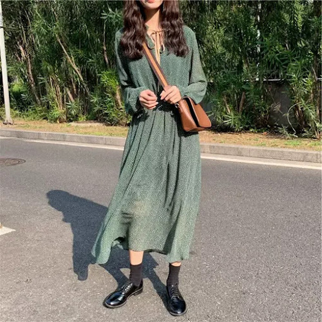 カットソーワンピース ロング丈 ハイウエスト 長袖 ドット柄 ゆったり 着やせ 大人可愛い カジュアル とろみ お出かけ デート 秋冬 Like Fashion