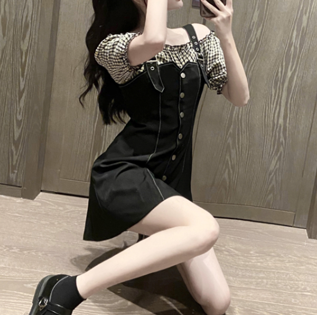 ミニ丈オフショルダーワンピース 1039 North Country