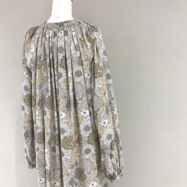 Nicholson Nicholson リバティプリント ワンピース Beige Saji