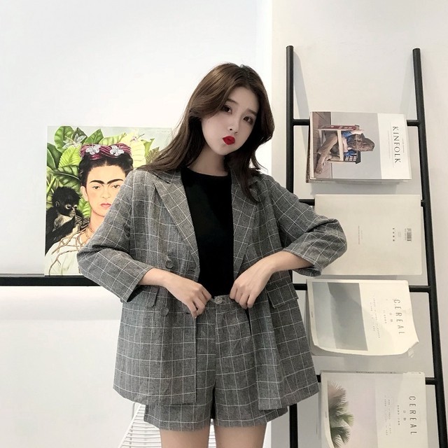 韓国 ファッション セットアップ レディース チェック ジャケット ショートパンツ ハイウエスト オルチャン ゆったり カジュアル 春 夏 秋 グレー カーキ 大人可愛い 通勤 通学 代 30代 40代 At219 Sunny Place