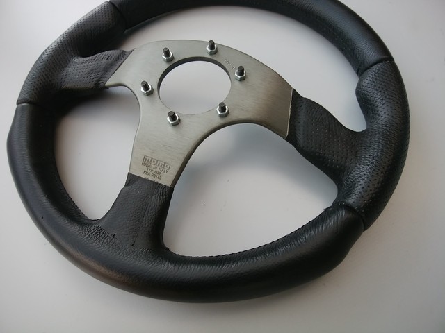 Momo Rase ステアリング 中古 Stock Vintage Online Store