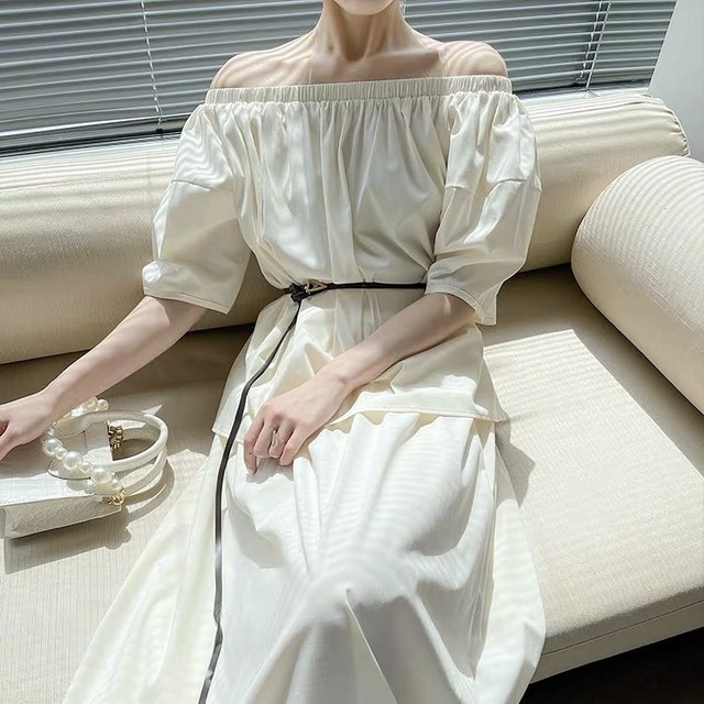 off shoulder see-through set up