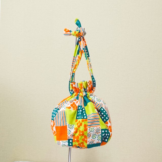 レトロモダン和柄風パッチワーク模様の巾着バッグ Backlane