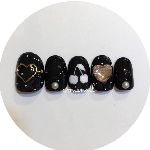 ブラックさくらんぼネイル Amisnail