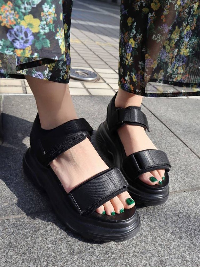 Emoda ハイバルキースニーカーサンダル Marks By Sourin