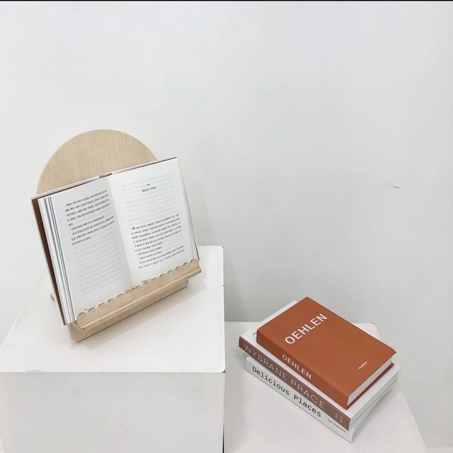 木製 携帯 ホルダー 読書 本 インテリア おしゃれ 人気 2タイプ Dyh海外子供用品