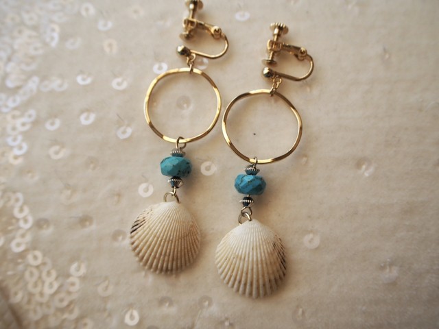 沖縄の貝殻ピアス イヤリング Dot Flip