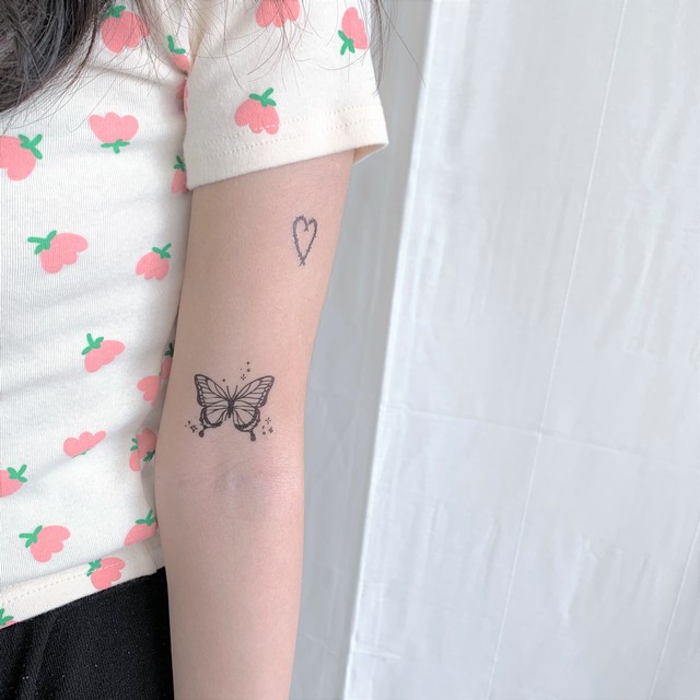 Rhiacces Butterfly Tattoo Sticker 正規品 韓国ブランド 韓国ファッション ステッカー Nb Bz0912 Bonz 韓国ブランド 代行