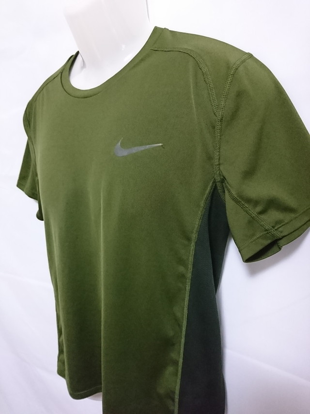 送料無料 Nike ナイキ メンズm ランニングシャツ 半袖 Tシャツ 吸汗速乾 ポリエステル ジョギング マラソン モスグリーン 3592 331 スポーツウェア シューズの古着屋 リサイクルスポーツ 送料無料 Nike ナイキ メンズm ランニングシャツ 半袖 Tシャツ 吸汗速乾 ポリエステル ジョギング マラソン モスグリーン 3592 331 スポーツウェア シューズの古着屋 リサイクルスポーツ