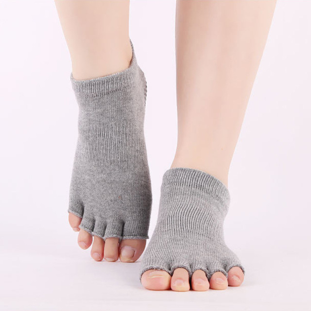 ローライズ Grip Half Toe Low Rise 滑り止め付き5本指ソックス つま先なし 指穴あき ヨガ フィットネス 靴下 ハーフトゥ 補助 プロップス ストレッチ 冷え対策 冷え取り トゥソックス セレクトショップ Koguma
