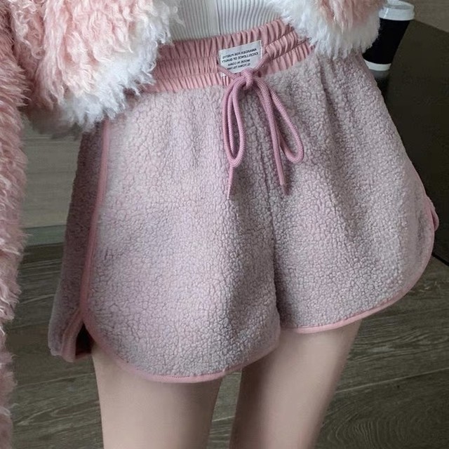 fur design short pants