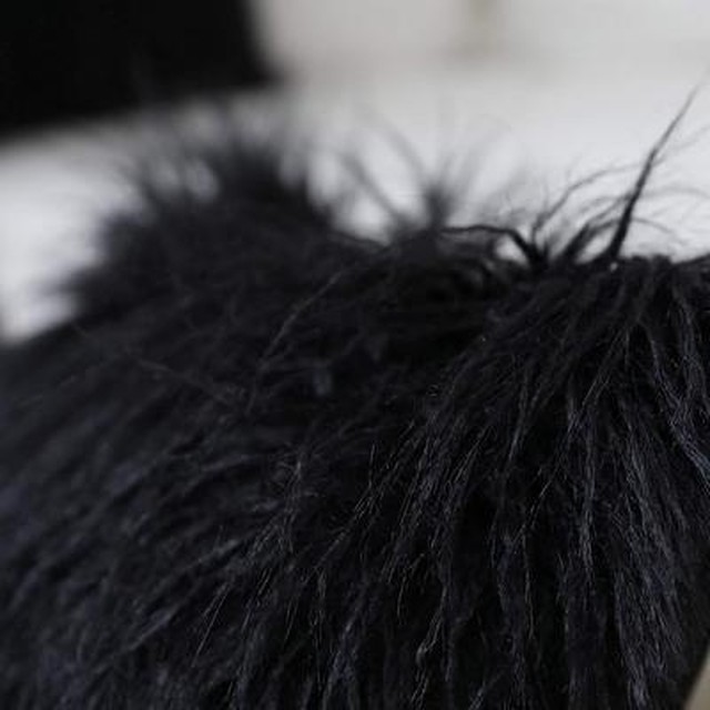 ふわふわ クッション カバー 枕カバー ふわふわ もこもこ 毛 無地 シンプル モダン ぬいぐるみ コットン リビング ルーム 部屋 寝室 ベッド ソファー ソファ バルコニー 書斎 豪華 ゴージャス 北欧 北欧スタイル ぬいぐるみ スペシャル Coloring Life