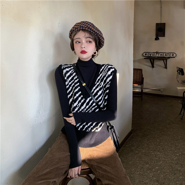 ニットベスト レディース ニット レディース 冬 ベスト レディース ニット ゼブラ柄 Vネック 重ね着 カジュアル こなれ感 ノースリーブ 秋 冬 Evergreen
