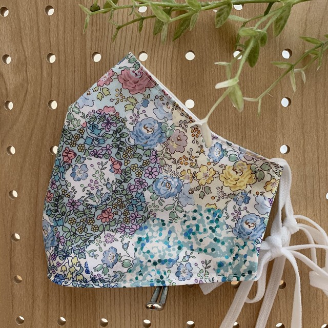 No 1110 抗菌 リバティ ガーデンパッチワーク Liberte Couturiere