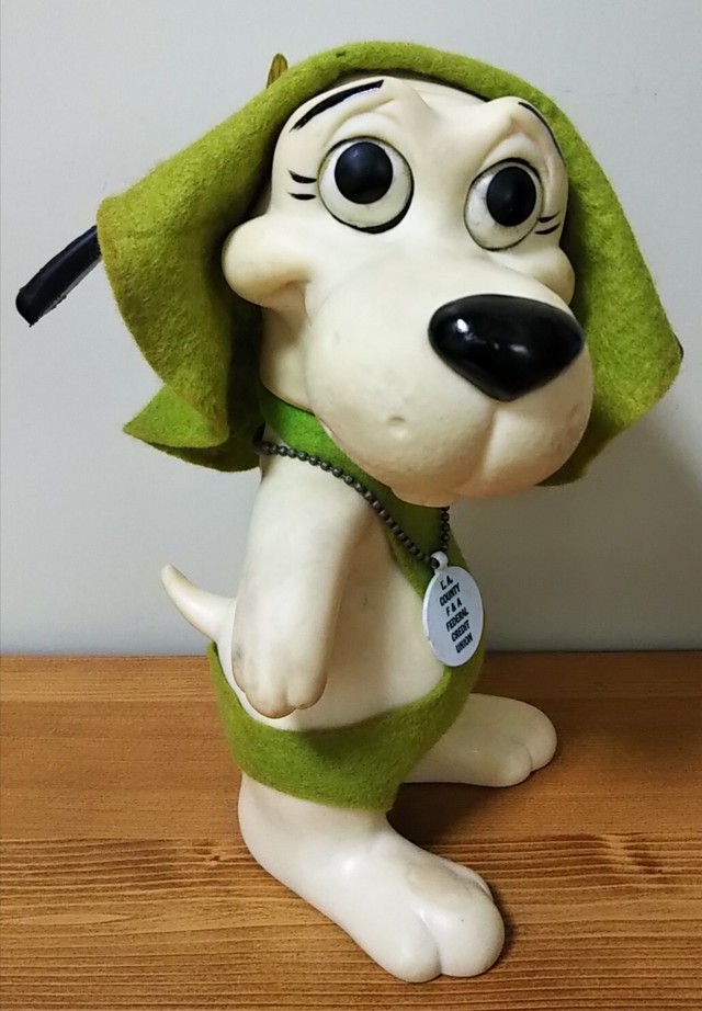 Dog Coin Bank ドッグバンク 緑の服の女の子 犬の貯金箱 Roy Des Of Fla プラスチックコインバンク 1968年 ヴィンテージ Usアドバタイジング Linus Blanket