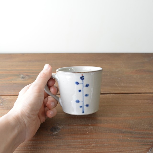 なずな草柄マグカップ