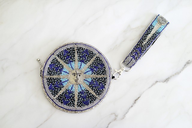 【刺繍ラウンドポーチ】 "SUN! silver"