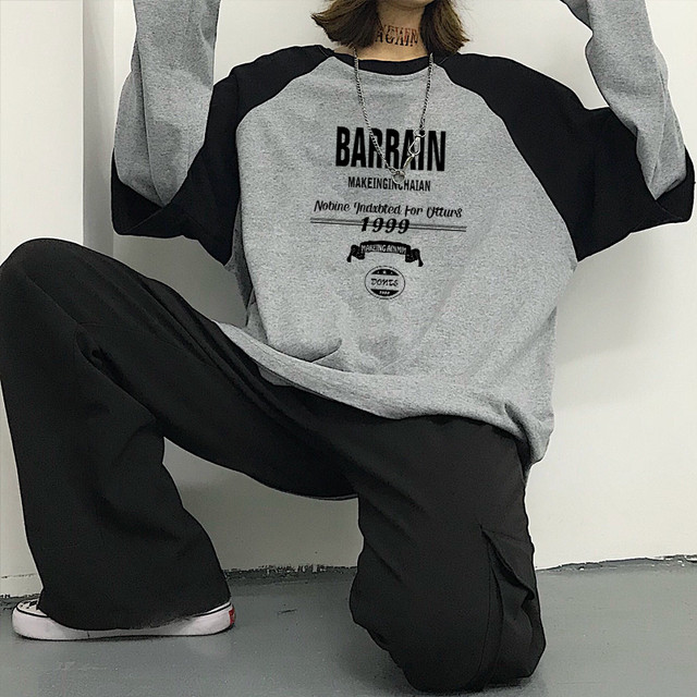 大きいサイズ レディース トップス 春秋 ｔシャツ 長袖 ラウンドネック 重ね着風 プルオーバー ロンｔ オーバーサイズ ロゴ プリント シンプル カジュアル おしゃれ メンズライク スポーティー お出かけ デート 通学 キャンパス スポーツ アウトドア 普段着 ホワイト