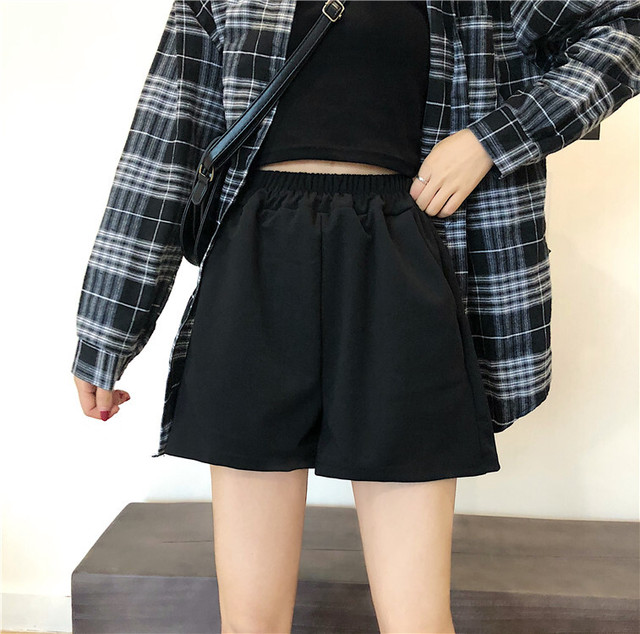 ショートパンツ レディース 春夏 秋冬 春 夏 秋 冬 黒 パンツ 無地 ハーフパンツ ショートパンツ 短パン ルームウェア シンプルパンツ ゆったり ホットパンツ ベーシック 半袖パンツ シンプル 無地 デートコーデ カジュアル ブラック かわいい きれいめ 無地 大人