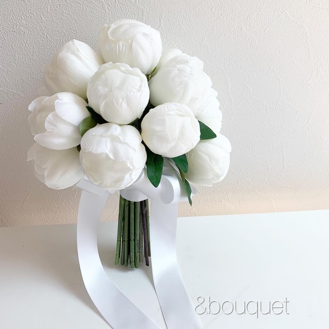 完成品 つぼみ芍薬のブーケ Bouquet