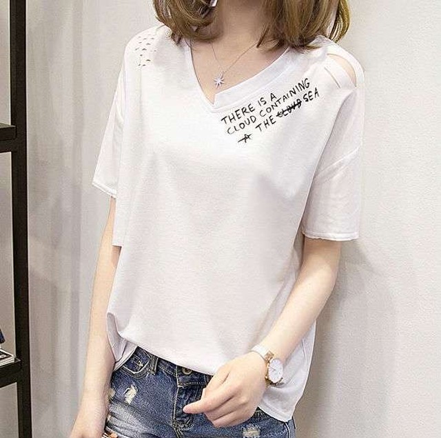 Vネック Tシャツ ロゴ T 半袖tシャツ プリントtシャツ カットオフ アシンメトリー ダメージ コットン 綿 レディース 韓国 ファッション F0016 Aeka Clothet