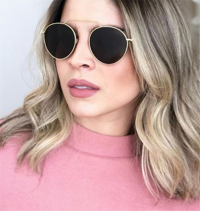 ラウンド型 サングラス レトロ 細めフレーム 眼鏡 小顔効果 レディース メンズ ユニセックス 変装 仮装 コスプレ 人気 可愛い 日よけ おしゃれ 取寄 発送目安14 21日営業日 Laff Store 会社情報 納期の確認をお願いします