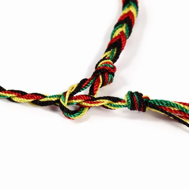 ブレスレット レディースアクセサリー アクセサリー ファッション V字ボーダー カラーミサンガ おまじない 7色の糸 V字模様 ミサンガ 3009 Tre Fiore