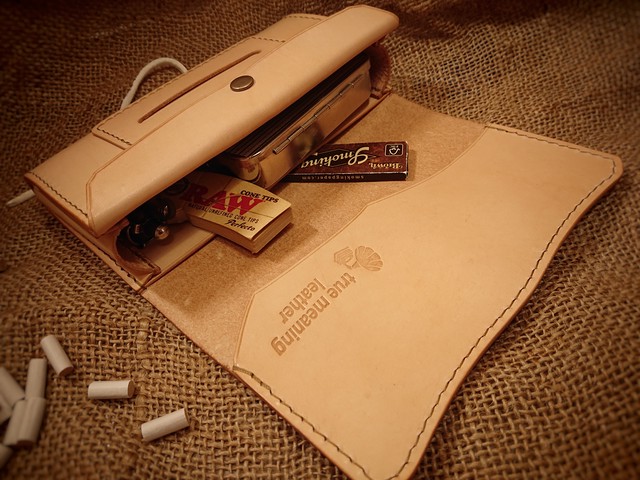 シャグポーチ 手巻きタバコ ローラー収納モデル Truemeaningleather トゥルーミーニングレザー