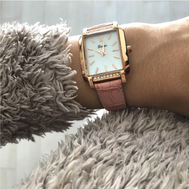 かわいい腕時計 革ベルト おしゃれで見やすいレディース 腕時計 トノー型 女性用ファッションウォッチ ピンク Grf1 Pi Watchdeco