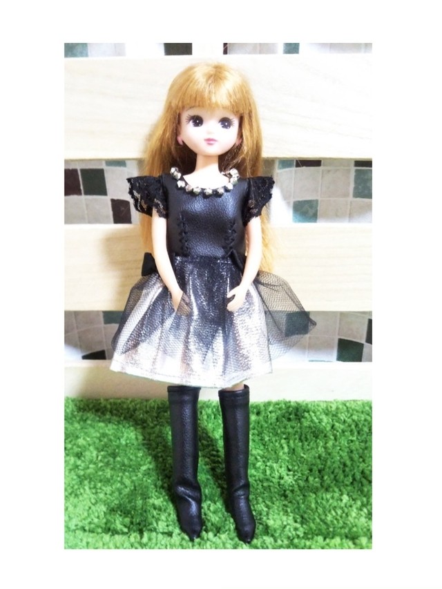 着せ替えドールの服 ヘヴィメタルドレス ハンドメイド 1点もの Leeway46