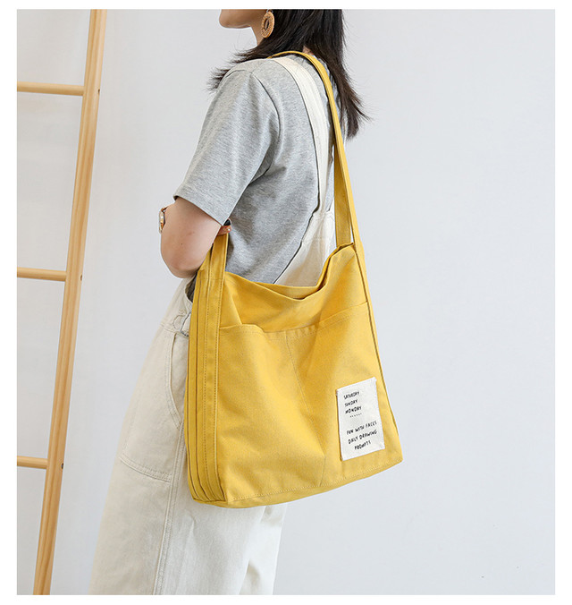 トートバッグ レディース メンズ キャンパストートバッグ 春夏 秋冬 春 夏 秋 冬 黒 白 バッグ トート ロゴ シンプル かばん ママバッグ 部活 合宿 旅行 通学 学校バッグ 大学生 高校生 中学生 ユニセックス 男の子 女の子 B4 ホワイト