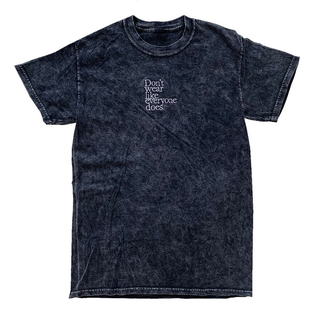 【Cat & Parfum】Don't wear like everyone does. Tie-dye & Embroidery Tee