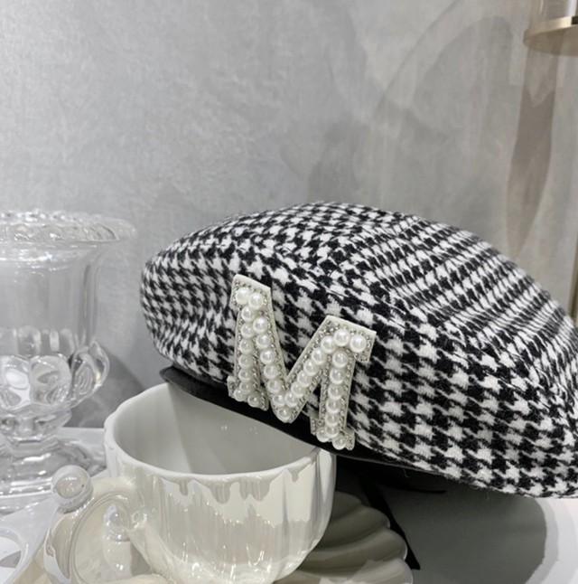 houndstooth pattern beret