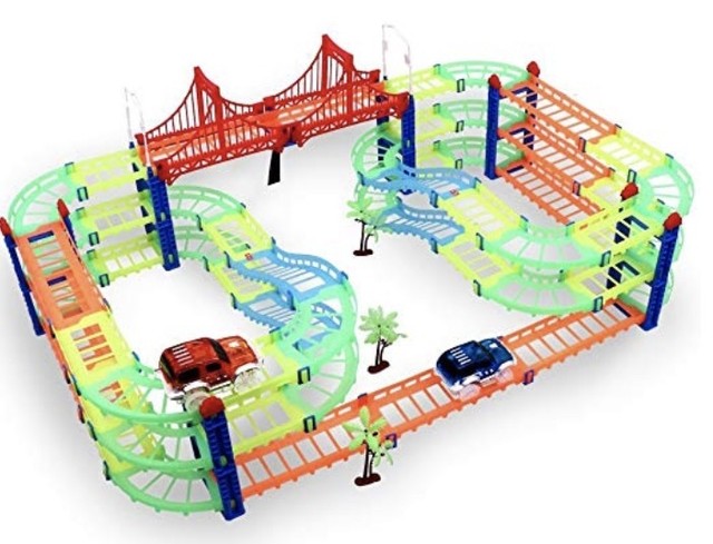 くらやみで光る レールセット トラックス ミニカー 光る レースカー 電動車 Diy 男の子 おもちゃ Dnycf出品 プラスチック レール 子供 誕生日 クリスマス プレゼント Omochapark