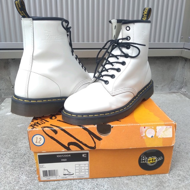 1460 新品同様 ドクターマーチンdr Martens スムースレザー 8ホール レースアップ 紐巻き ブーツ Uk8 Us9 26 5 白 P 古着屋rainbowfield Since 06