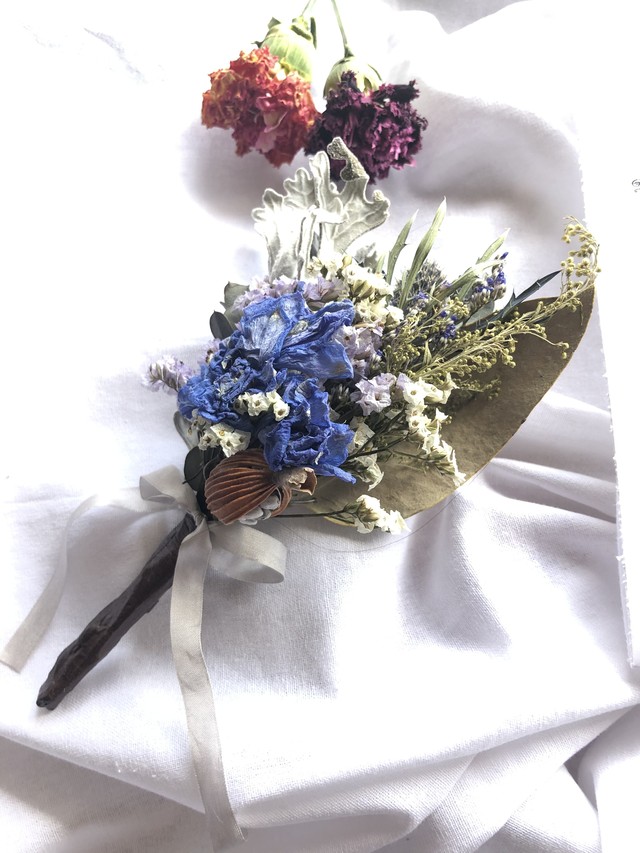 No 236 ドライフラワーコサージュ ブルーなデルフィニウム Kukka