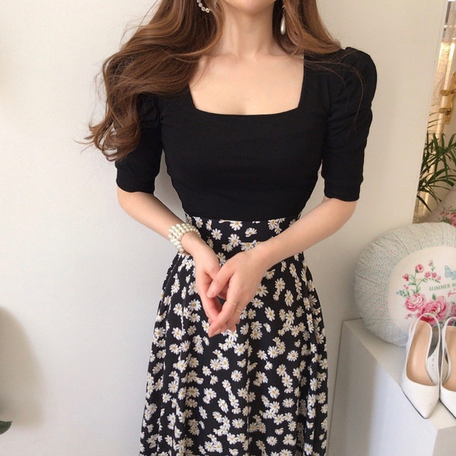モノトーン花柄スカートセットアップ