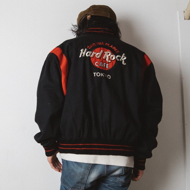 90 S Hard Rock Cafe Tokyo 背中刺繍 スタジャン 0115a61 Thrift Tokyo Tarock