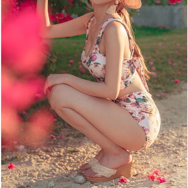 水着 ビキニ セット水着 上下セット 2点セット ハイウエスト ビスチェ 花柄 総柄 太ストラップ ヘルシー かわいい スタイルアップ 体型カバー 水着 ビキニ セット水着 上下セット Leaflower 001 リーフラワー レディースファッション専門店