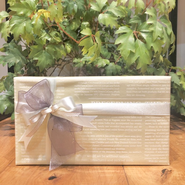 即日発送 出産祝い おくるみ おもちゃ ラトル ラッピング カゴラッピング ギフトラッピング ギフトセット男の子 女の子 赤ちゃん コットン100 Lupinus ルピナス ギフトショップ