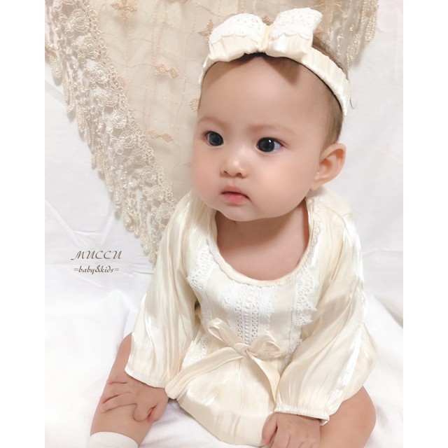送料無料 予約販売一部即納 可愛いすぎるセット レース エレガント ロンパース リボンヘアバンド 66cm 90cm 赤ちゃん 女の子 姉妹 双子 お誕生日 ハーフバースデー 結婚式 お出掛けコーデ Muccu Baby Kids