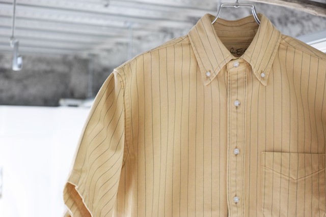 DRESS Delivery Person Short Sleeve Shirt
