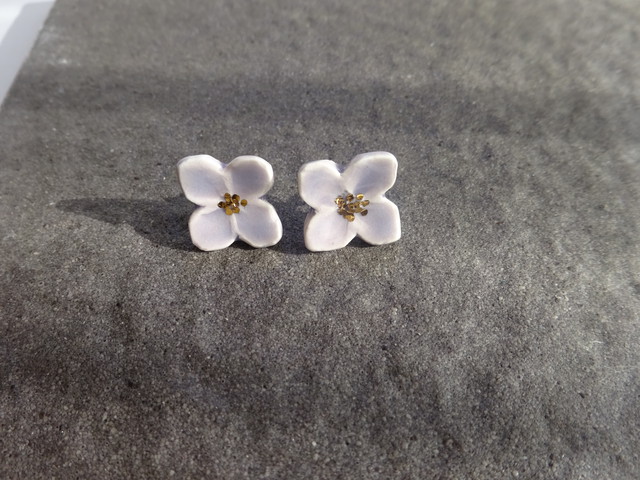 小さい花のpieace Earring 白菫色 Irodori