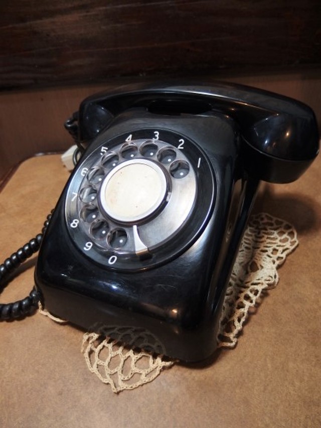 ダイヤル式黒電話 電電公社 600 A1 1967年 ヒカウキ古道具商會 ーふるきよきもの なつかしきもののお店ー