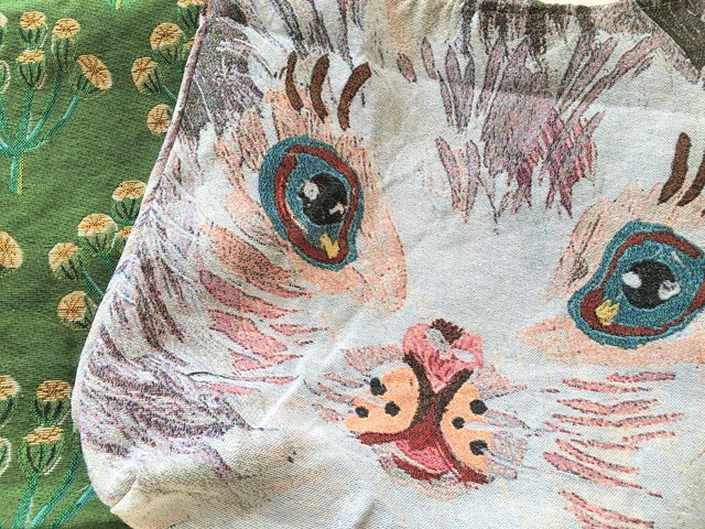 ナタリーレテ ジャガード トートバッグ 白うさぎの顔 ホワイト Loosey Goosey