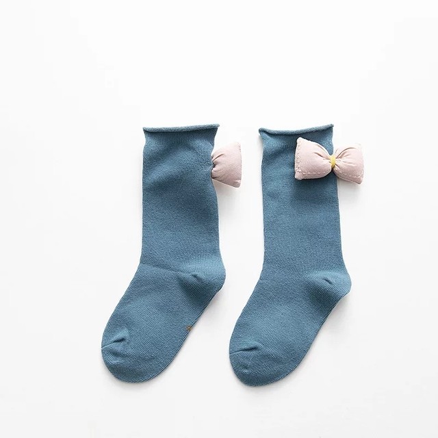 ぷっくりリボンと配色がかわいい リボンソックス 藍色 靴下 キッズ 子ども服 春 Hikari Socks インポート靴下専門店です