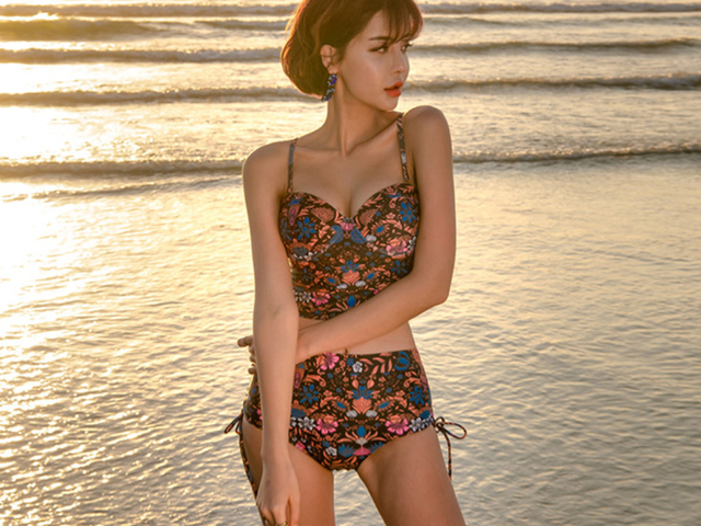 フラワーボタニカルセットアップ 水着 レディースファッション 40代 30代 代 体型カバー 激安 可愛い Etoile