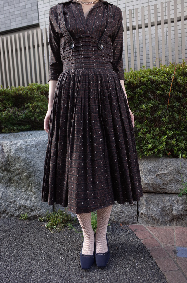 50 S Vintage Brown Pattern Dress 50年代ヴィンテージ総柄ワンピース Small Change ヴィンテージ 古着 Smallchange スモールチェンジ